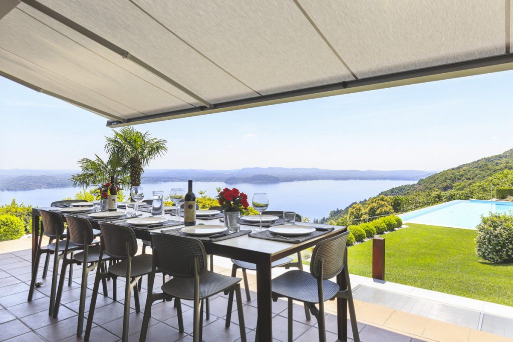 Villa Borromeo alfresco dining